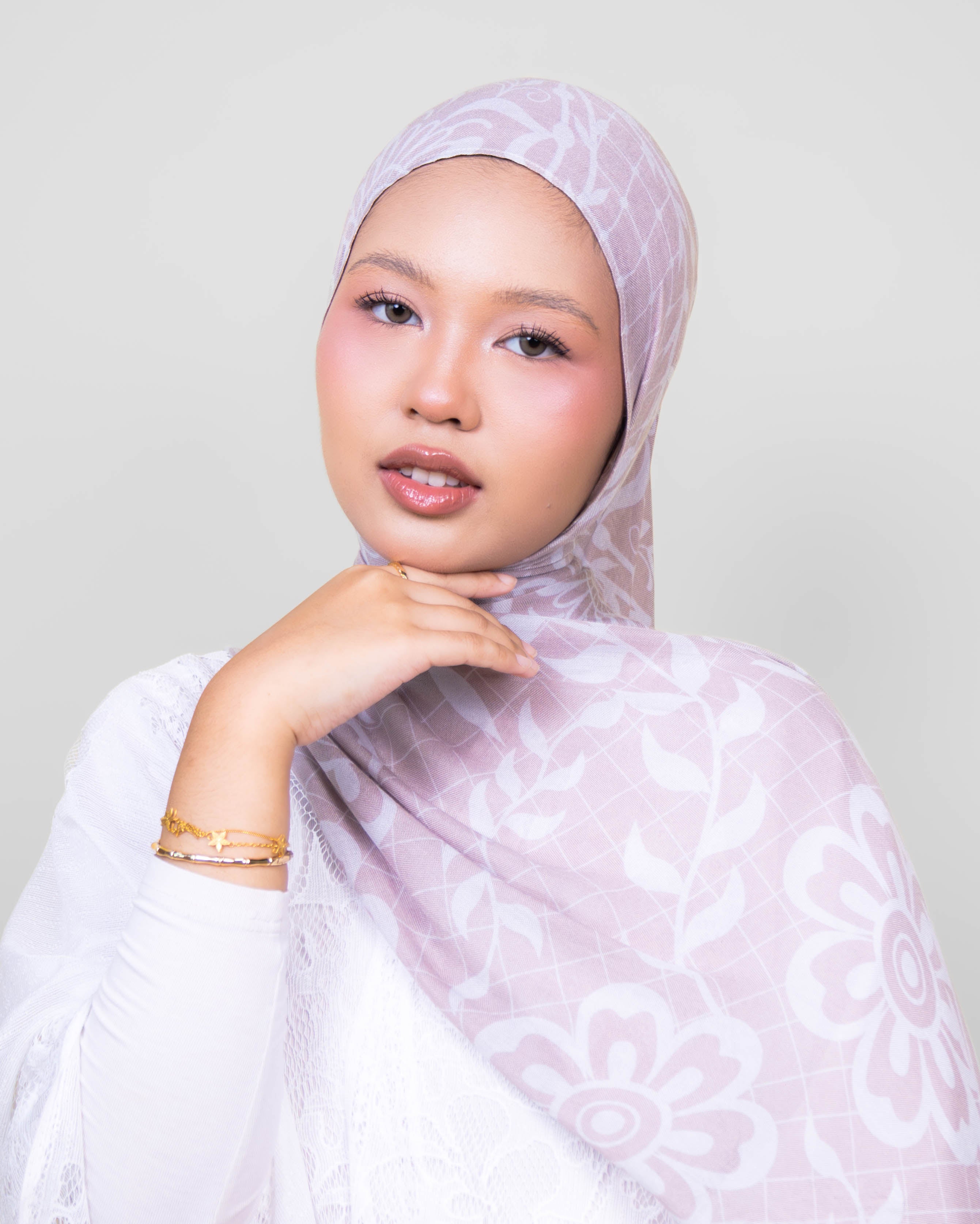 Hennara in Rosewater